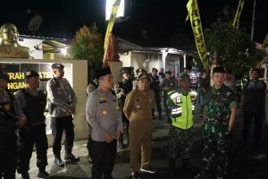 Polisi Gelar Patroli Skala Besar dan Istighosa Malam 1 Suro di Nganjuk Aman