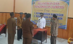 Kades Waru Gunung Lantik Dua Perangkat Desa