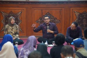 NGOPI Bersama Awak Madia, Pj Walikota Mojokerto Ajak Media Jaga Kondusifitas di Tahun Politik