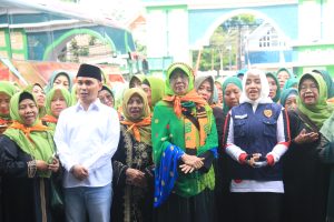 Bupati Bersama Wakil Bupati Mojokerto Lepas Jamaah Harlah Ke-78 Muslimat NU Menuju GBK