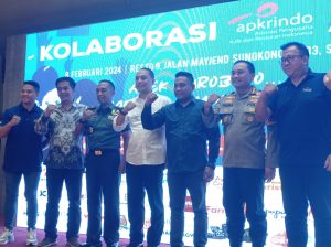 Ajak Warga Sukseskan Pemilu, Polrestabes Surabaya Bersama APKRINDO Sosialisasi Program Maknyos MakBleG