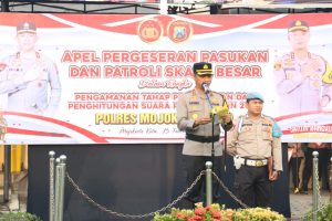 Kapolres Mojokerto Kota Lepas 422 Personil Untuk Pengamanan TPS Jelang Pemilu 2024