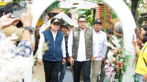 Tinjau TPS Tematik di Kota Mojokerto, Plh. Gubernur Jatim Adhy Karyono: Kami Turut Berbangga, Kreatifitasnya Patut Dicontoh