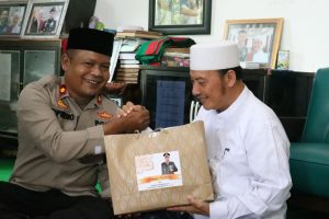 Safari Ramadhan, Polres Mojokerto Kota Kunjungi Pondok Pesantren