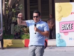 Mas Pj Wali Kota Mojokerto Ajak Pelajar Budayakan Bersepeda