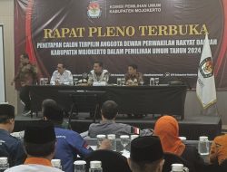 KPU Kabupaten Mojokerto Gelar Rapat Pleno Terbuka Penetapan Dewan Terpilih, Inilah Nama dan Jumlah Perolehan Suara 50 DPRD Terpilih 2024-2029