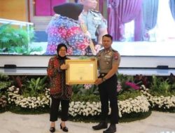 Polres Mojokerto Terima Penghargaan Dari Kementrian Sosial RI