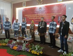 Diusung 16 Parpol, Ning Ita Mantap Daftar di KPU Kota Mojokerto, Bawa Misi Pembangunan Berkelanjutan