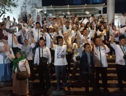 Beri Semangat di Debat Cabup-Cawabup Mojokerto, Ribuan Pendukung MUBAROK Padati Lokasi Debat