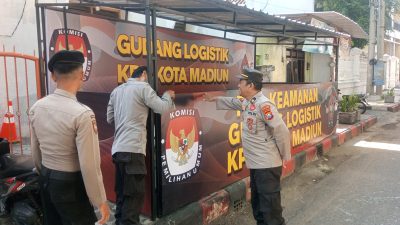 Polisi Siagakan Personel 24 Jam Pengamanan Gudang Logistik KPU Kota Madiun