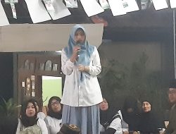 Dukung Suami di Pilkada Mojokerto, Ning Shofia Hana Aktif Kampanye Tatap Muka Dengan Masyarakat