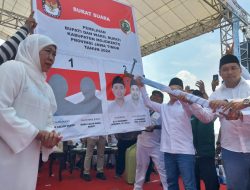 Kampanye Akbar MUBAROK Bareng Khofifah, Lautan Manusia Penuhi Lapangan Lebaksono, Mojokerto