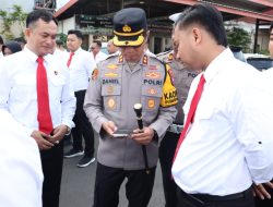 Cegah Judi Online, Kapolres Mojokerto Kota Cek HP Personel