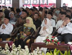 Berkunjung ke Mojokerto, Gubernur Jawa Timur Khofifah Indar Parawansa Gelar Tasyakuran dan Santunan Anak Yatim