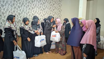 BRI Cabang Mojokerto dan YBM BRILiaN Berbagi Paket Sembako untuk Lansia dan Disabilitas dalam Program Ramadhan MAX