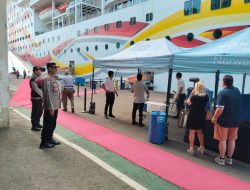 Polres Pelabuhan Tanjung Perak Optimalkan Pelayanan Arus Balik Jalur Laut