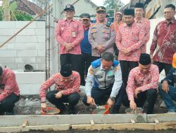 Bupati Gus Barra Tegaskan Komitmen Mojokerto Bebas RTLH, BPR Majatama Salurkan Bantuan Bangun Dua Rumah