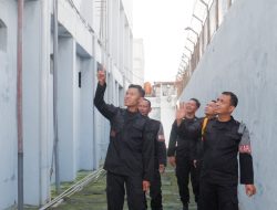 Demi Situasi Tetap Kendali, Karupam dan Perwira Piket Lakukan Patroli Rutin di Lapas Mojokerto