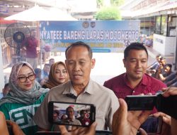 Suasana Kekeluargaan Warnai “Nyate Bareng” Idul Adha di Lapas Mojokerto