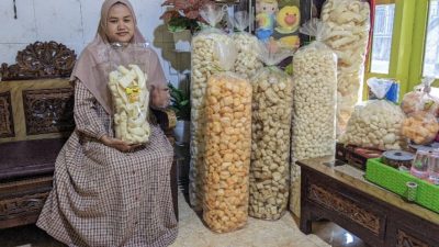BRI Mojokerto Dukung Akses Permodalan, UMKM Kerupuk Rambak Bangsal Menembus Etalase Pusat Oleh-oleh Jatim