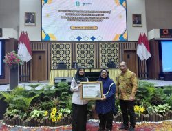 Dinkes Mojokerto Raih Penghargaan Program Kesehatan Lingkungan Terbaik se-Jatim 2024