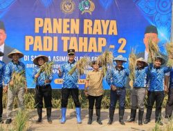 Wujud Nyata Program Asta Cita dan Akselerasi IMIPAS, Kakanwil Jatim Hadiri Panen Raya 10 Ton Padi di Lapas Lamongan