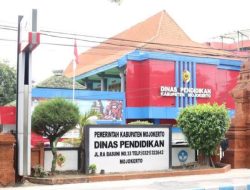 Dinas Pendidikan Kabupaten Mojokerto Teken Kontrak Rehabilitasi dan Pembangunan Ruang Kelas di 27 Sekolah