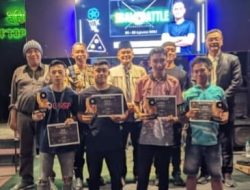 Panglima HMN Dampingi Stafsus Kemendes PDT Serahkan Hadiah Turnamen Biliar Piala Stafsus Kemendes Cup di Pacet