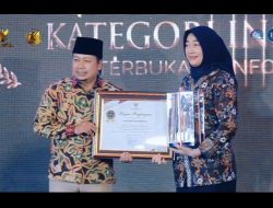 Kota Mojokerto Raih Predikat Badan Publik Informatif dengan Nilai Hampir Sempurna 99,45 pada KI Awards 2025