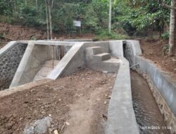 Dukung Ketahanan Pangan Nasional, Dinas PUPR Kabupaten Mojokerto Rampungkan Rehabilitasi 8 Pintu Air Bendung