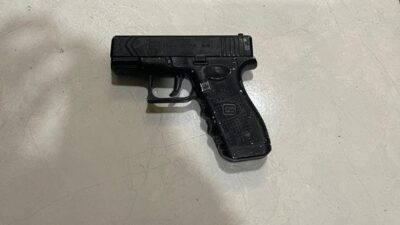 Pura-pura Beli iPhone, Pemuda Asal Nganjuk Todongkan Pistol Mainan di Trowulan, Diringkus Satreskrim Polres Mojokerto