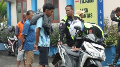 Polres Mojokerto Bubarkan Balap Liar di Bangsal, 21 Motor dan 37 Remaja Diamankan