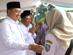 Hari Pertama Kerja Usai Lebaran, Bupati Warsubi Pimpin Apel dan Halal Bihalal ASN Jombang