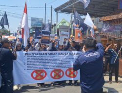 Kader NasDem Kabupaten Mojokerto Turun ke Jalan, Soroti Pemberitaan dan Desak Tempo Minta Maaf