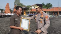 Polres Mojokerto Ganjar Personel dan Relawan dalam Upacara HKN, Dorong Kinerja dan Sinergi