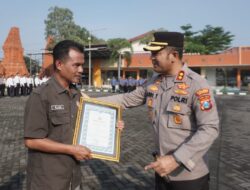 Polres Mojokerto Ganjar Personel dan Relawan dalam Upacara HKN, Dorong Kinerja dan Sinergi