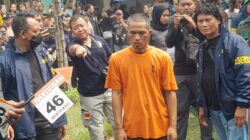 Rekonstruksi Pembunuhan Ibu Mertua di Mojokerto, Tersangka Peragakan 48 Adegan di Depan Ratusan Warga
