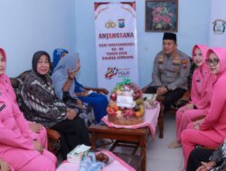 Jelang HUT Bhayangkara ke 80, Polres Jombang Gelar Anjangsana ke Anggota Yang Sakit Hingga Purnawirawan Polri
