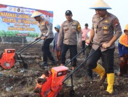 Kapolres Mojokerto Dukung Penanaman Jagung Serentak, Perkuat Ketahanan Pangan Nasional