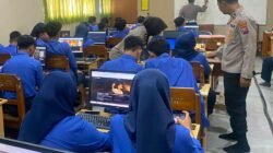 Polres Jombang Sosialisasikan Pemanfaatan AI Secara Bijak kepada Pelajar SMA PGRI 1 Jombang
